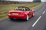 Fiat 124 Spider  2016 года (UK)